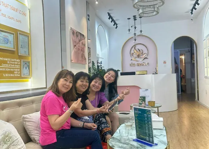 Golden Uc Chau House & Spa