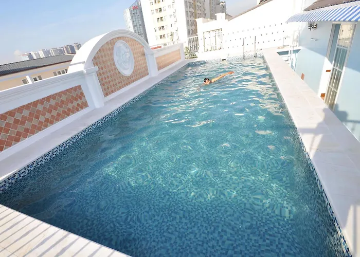 Central Hotel & Residences Swimming Pool