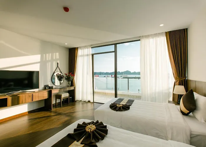 Sun Bay Tuan Chau Hotel