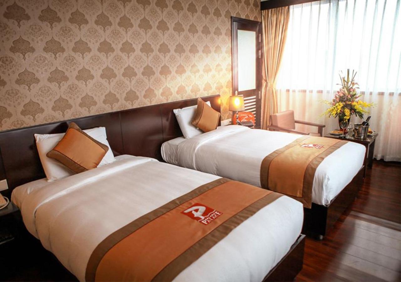 Palace 4*