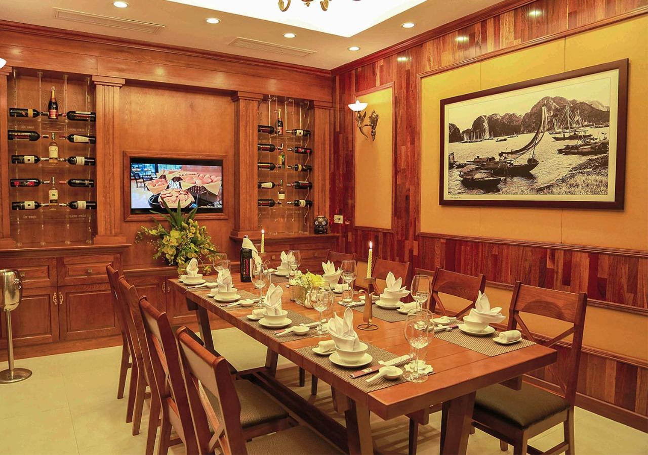 Khách sạn Palace Hạ Long