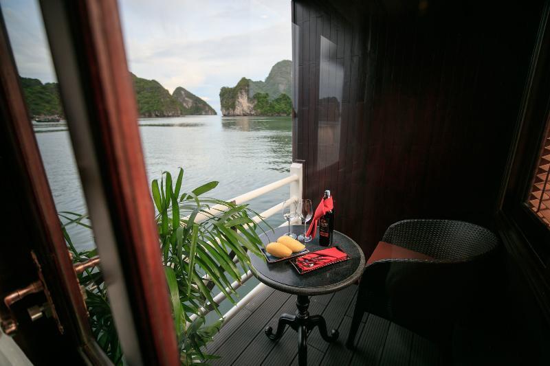 Athena Royal Cruise - Luxury In Halong Bay