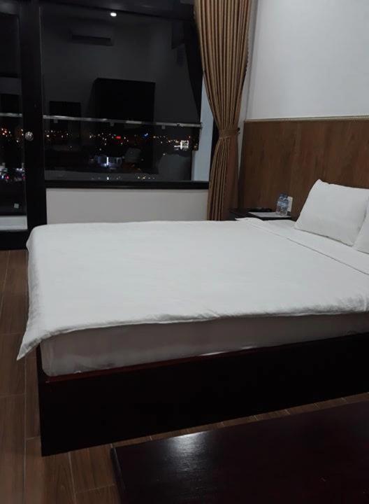 Khach San Mat Trang - Moon Liebeshotel Phan Thiet