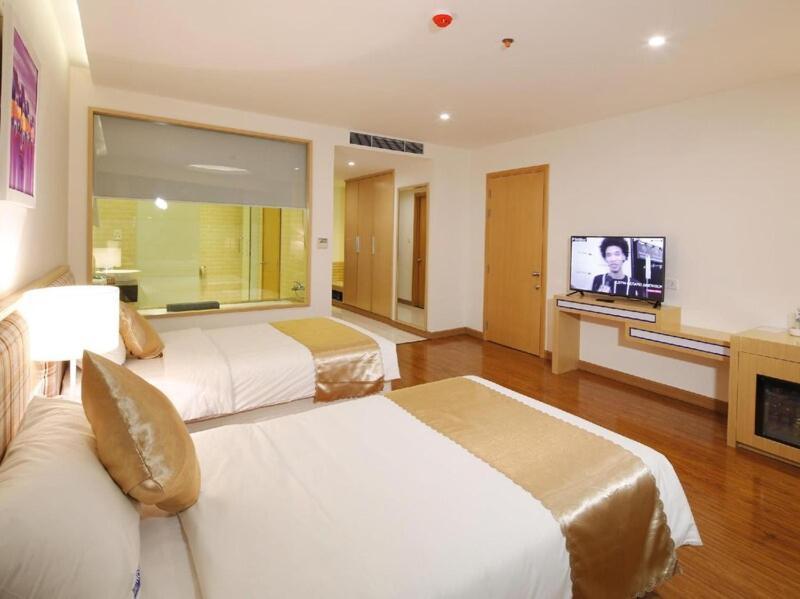 Bavico International 4*