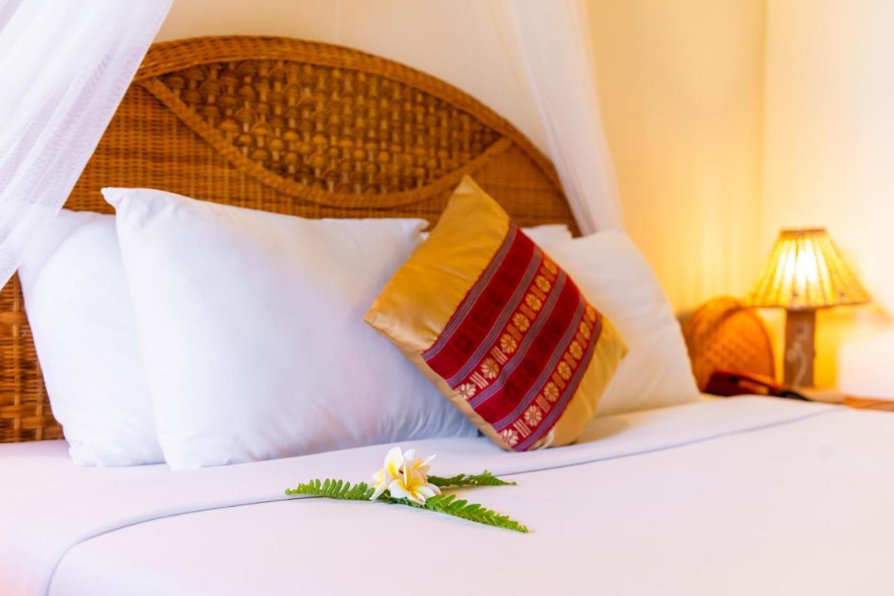 Resort White 4*
