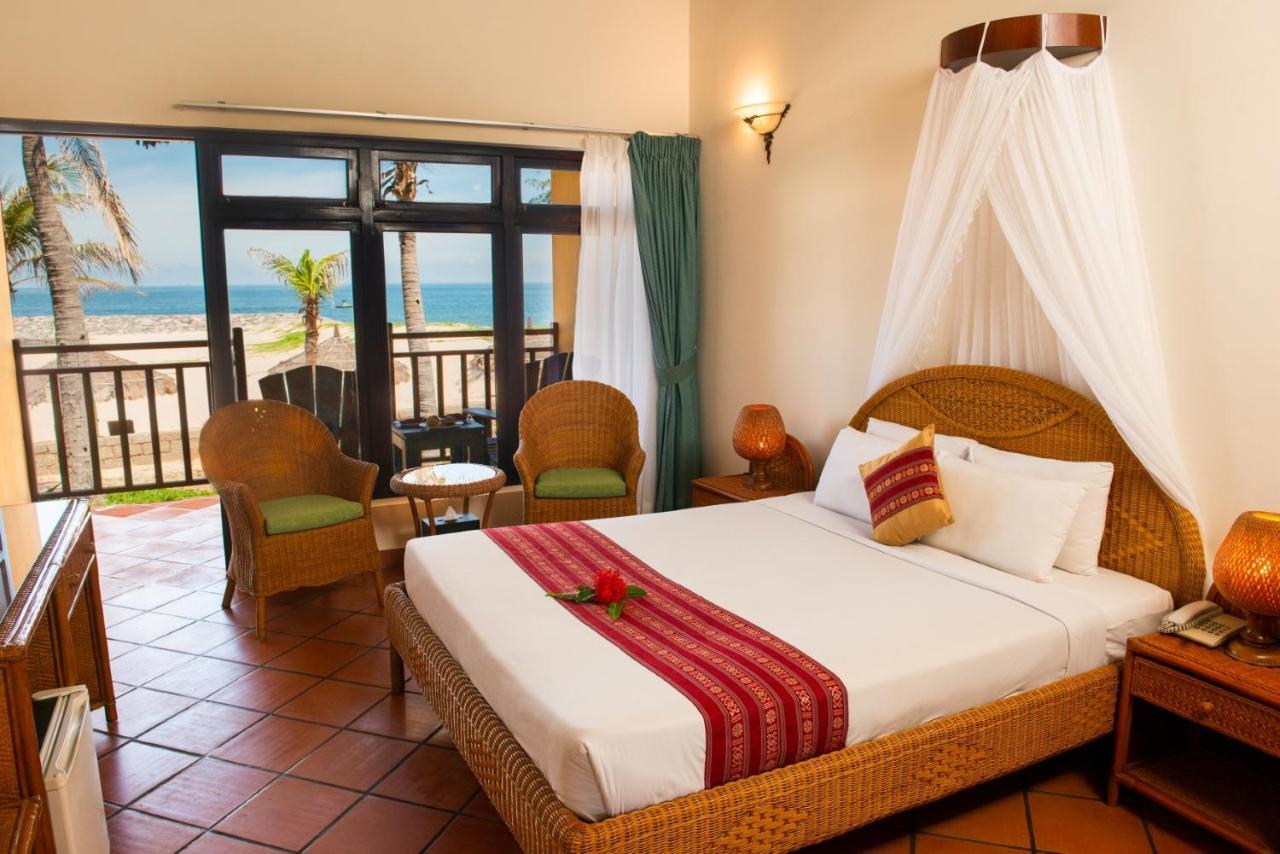 White Resort 4*