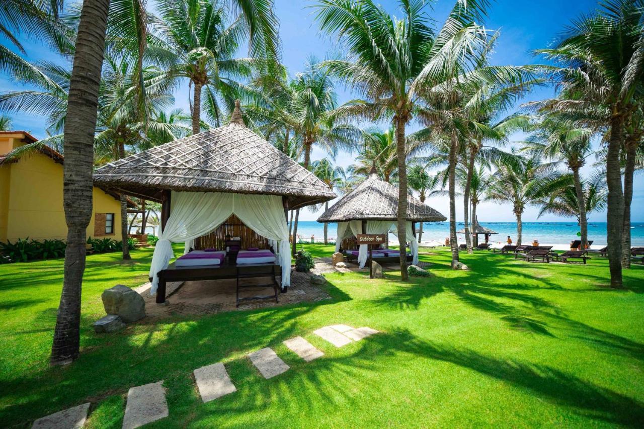 Resort Pandanus 4*