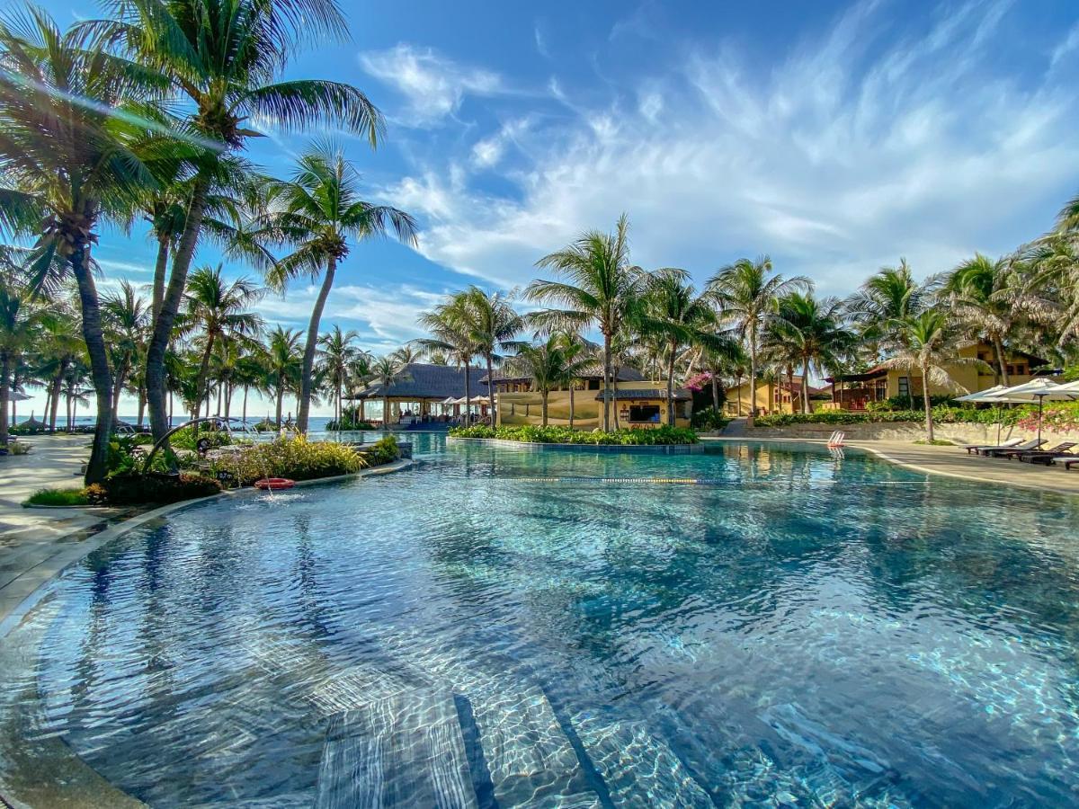 Pandanus Resort 4*