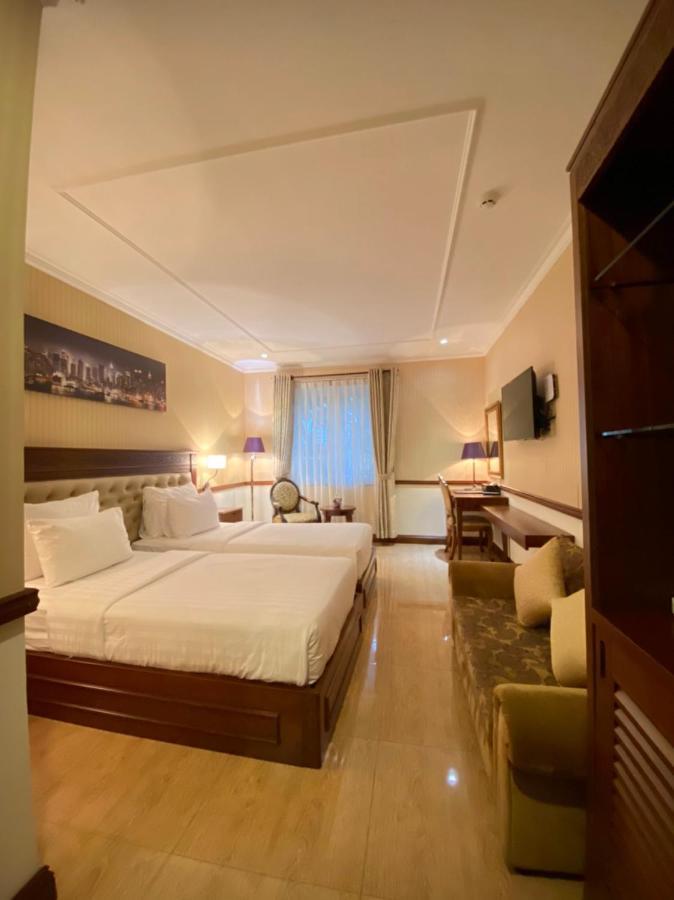 & Residences Swimming Pool 2* Ho Chi Minh City