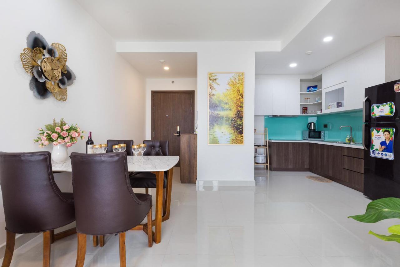 Căn hộ The Saigon Suite, The Luxury 2 Bedrooms With Bathtub For Over 30 Nights TP. Hồ Chí Minh