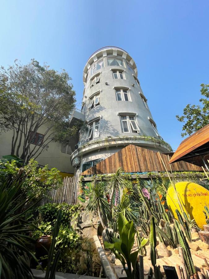 Nha Que Homestay *