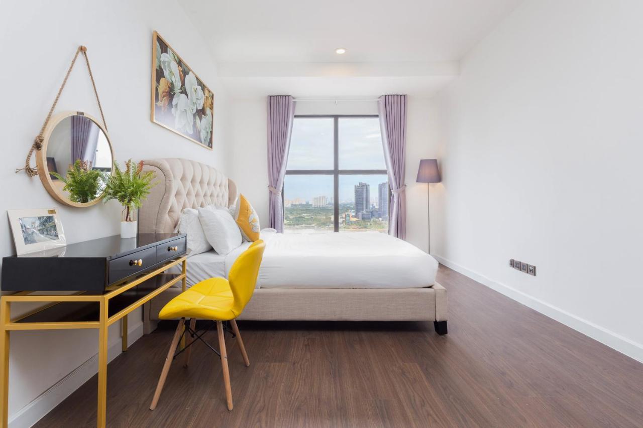 Căn hộ The Saigon Suite, The Luxury 2 Bedrooms With Bathtub For Over 30 Nights TP. Hồ Chí Minh