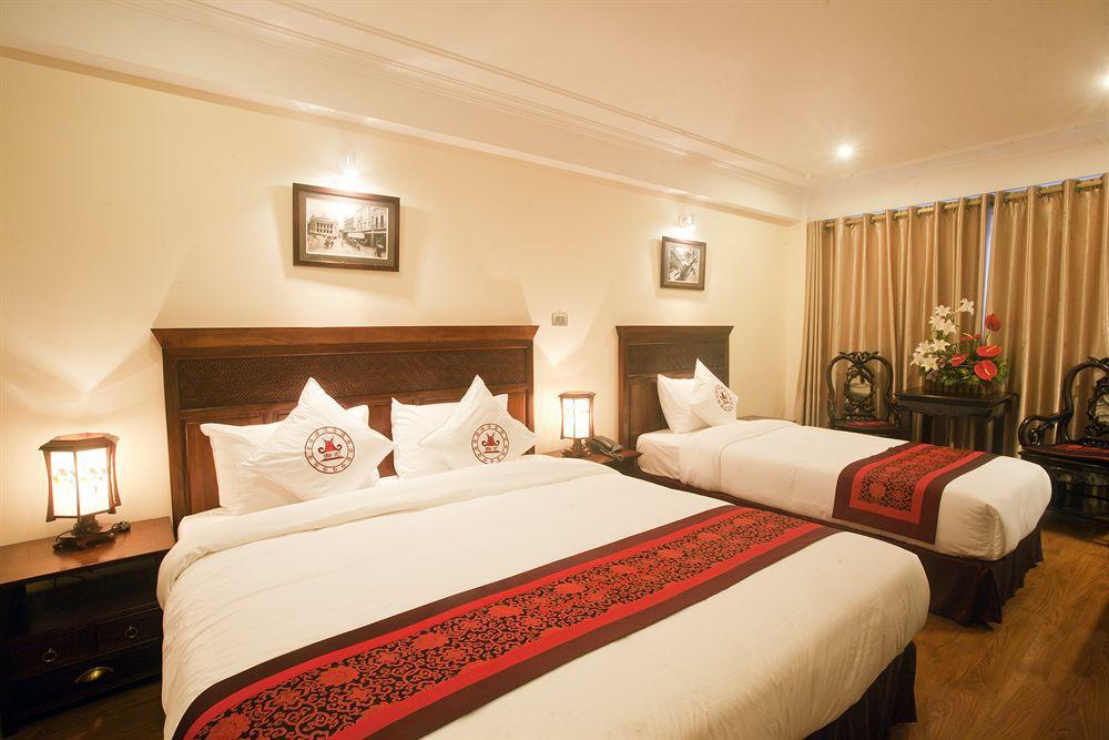 Hotel Classic Street 4*