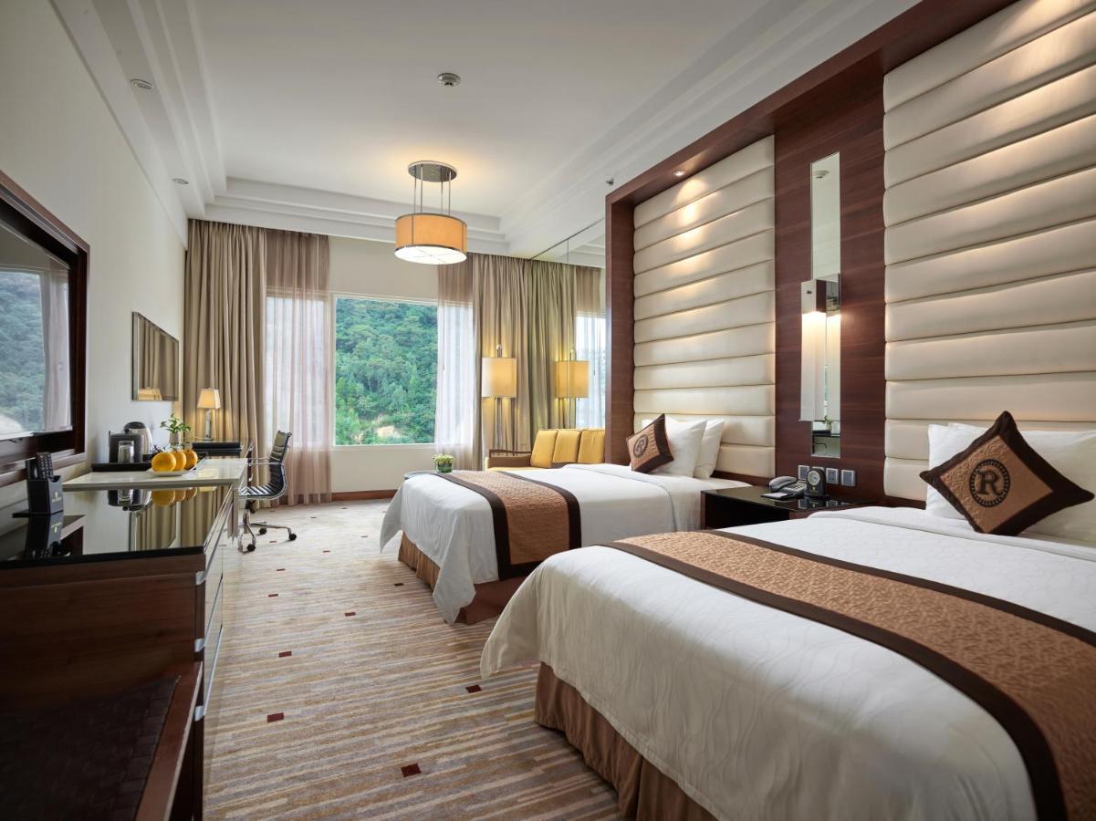 Royal Halong Ha Long