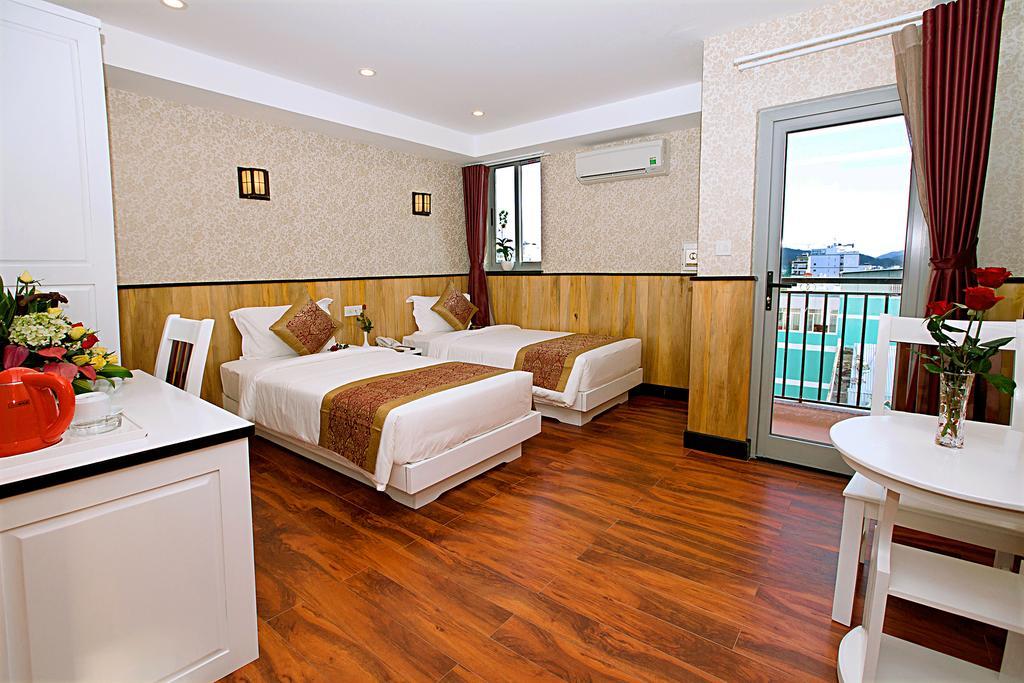 Hotel Golden Rain 2