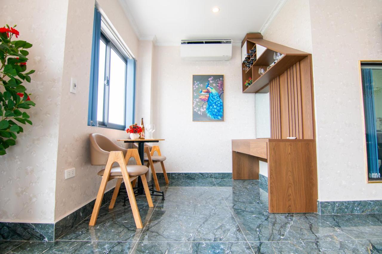 Camellia Tuan Chau Hotel 3*
