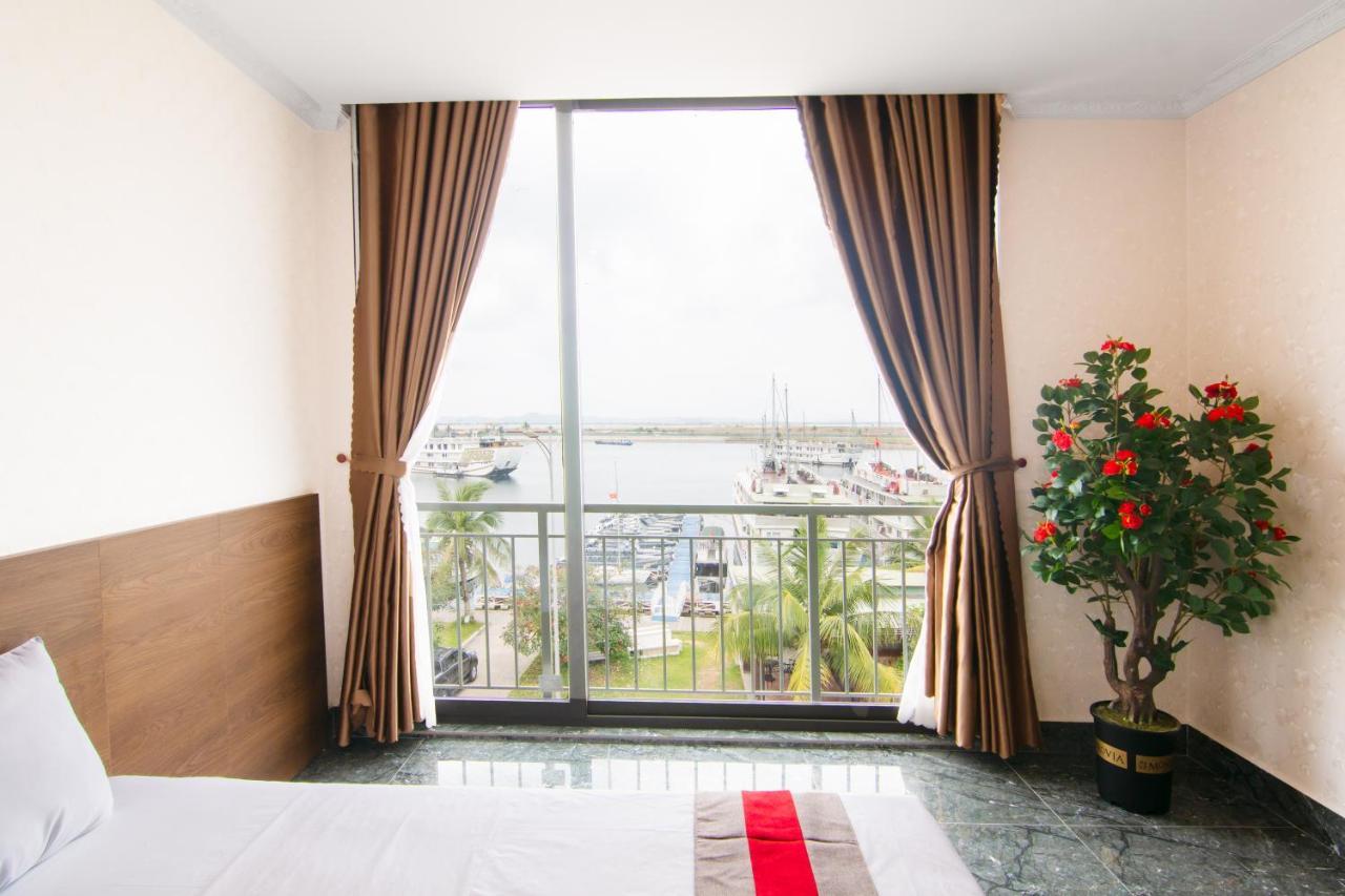 Camellia Tuan Chau Hotel