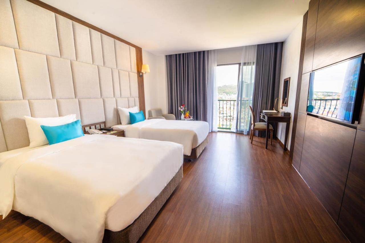 Paddington Halong Bayview Hotel
