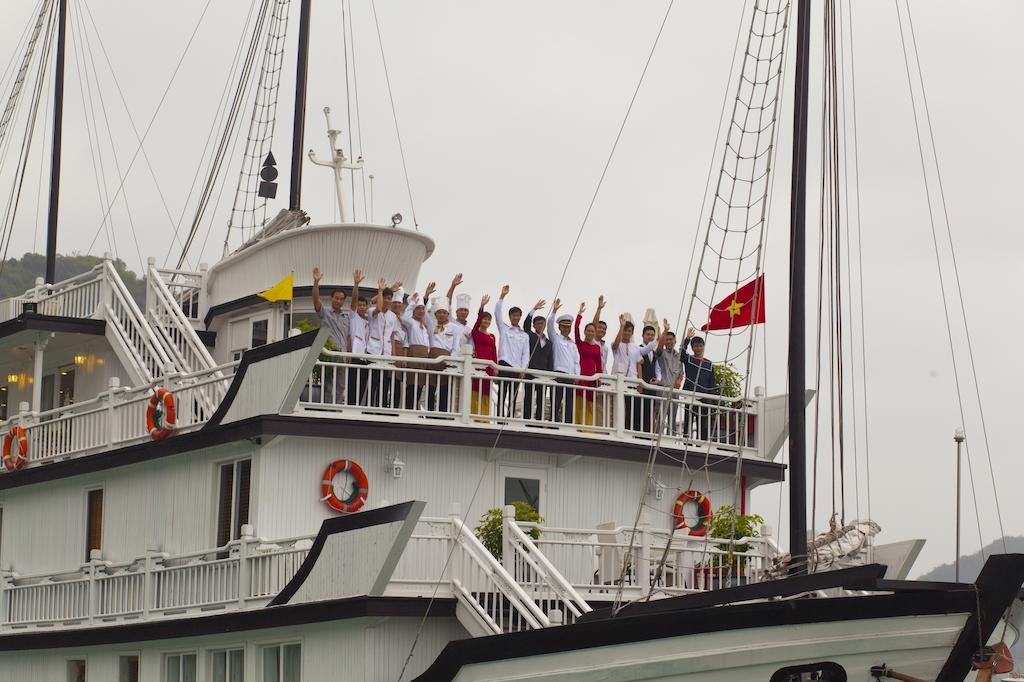 Signature Halong Cruise Hạ Long