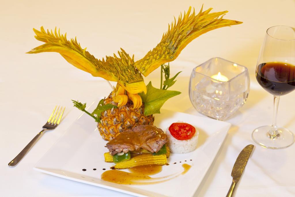 Signature Halong Cruise 