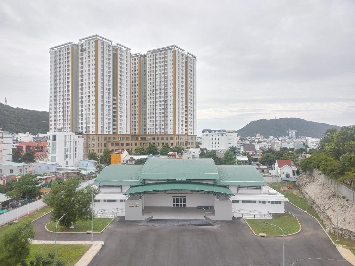 Hotel Thanh Nien - *