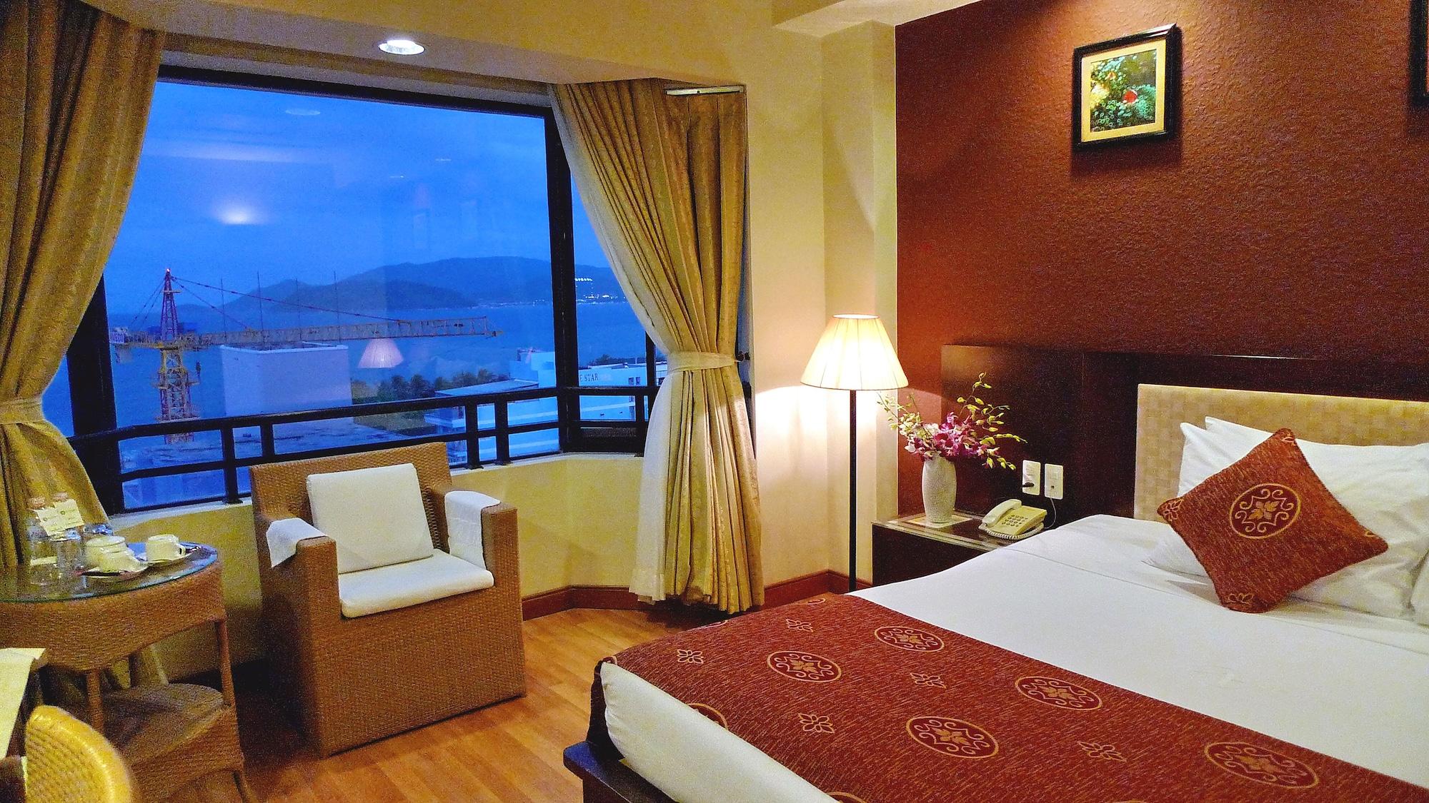 Paradise Hotel