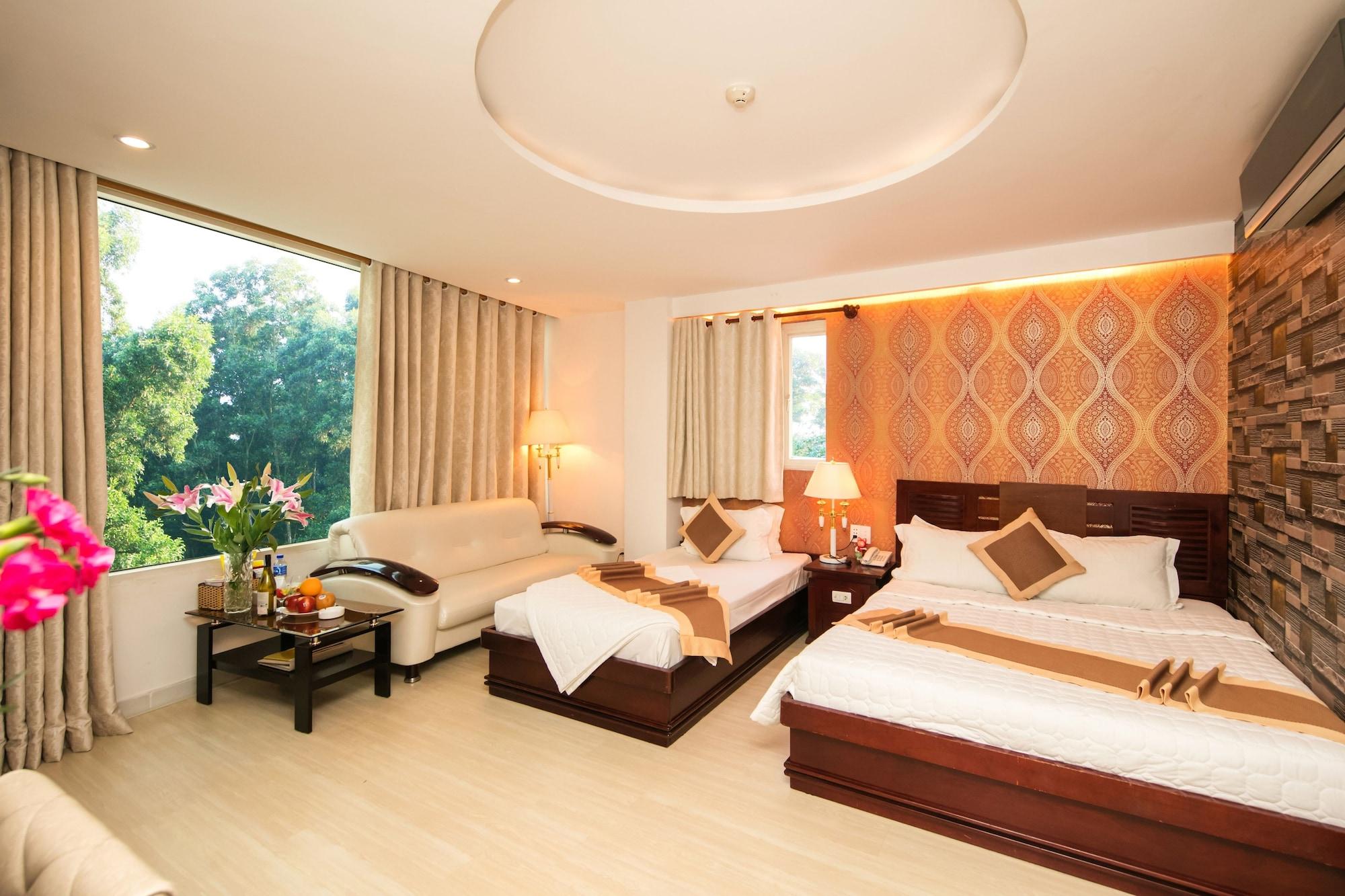 Khách sạn Khách Sạn&spa Rosa 3*