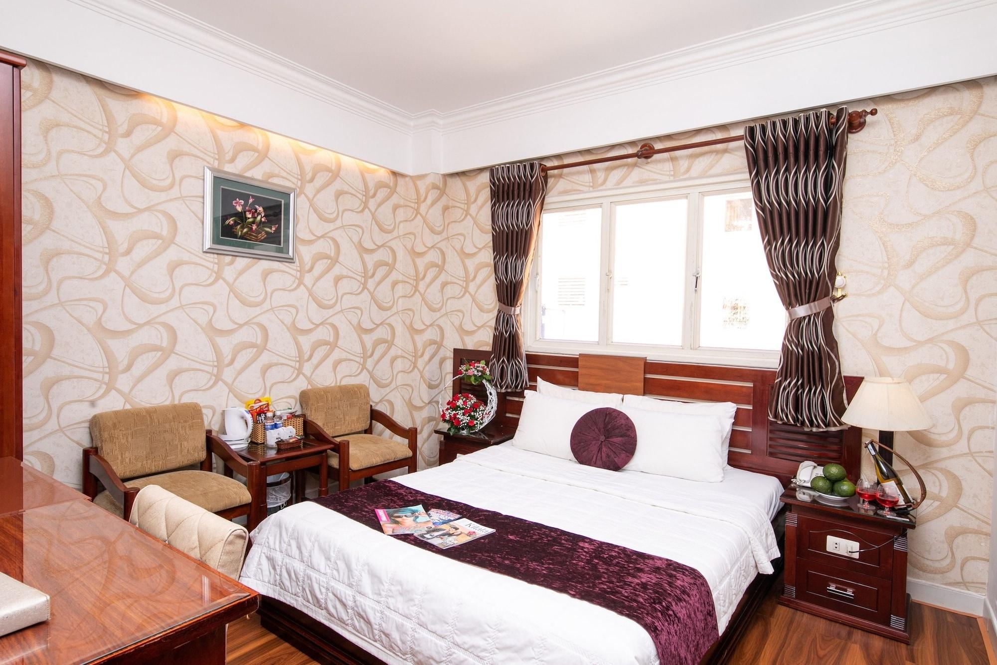 Khách Sạn&spa Rosa Khách sạn 3*