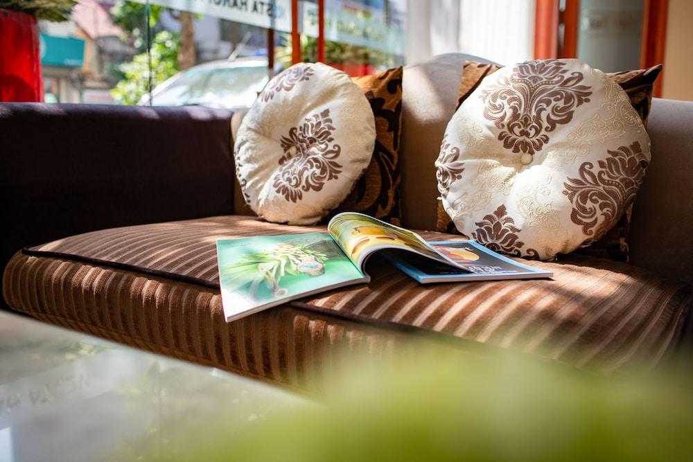 Hotel Nesta Hanoi