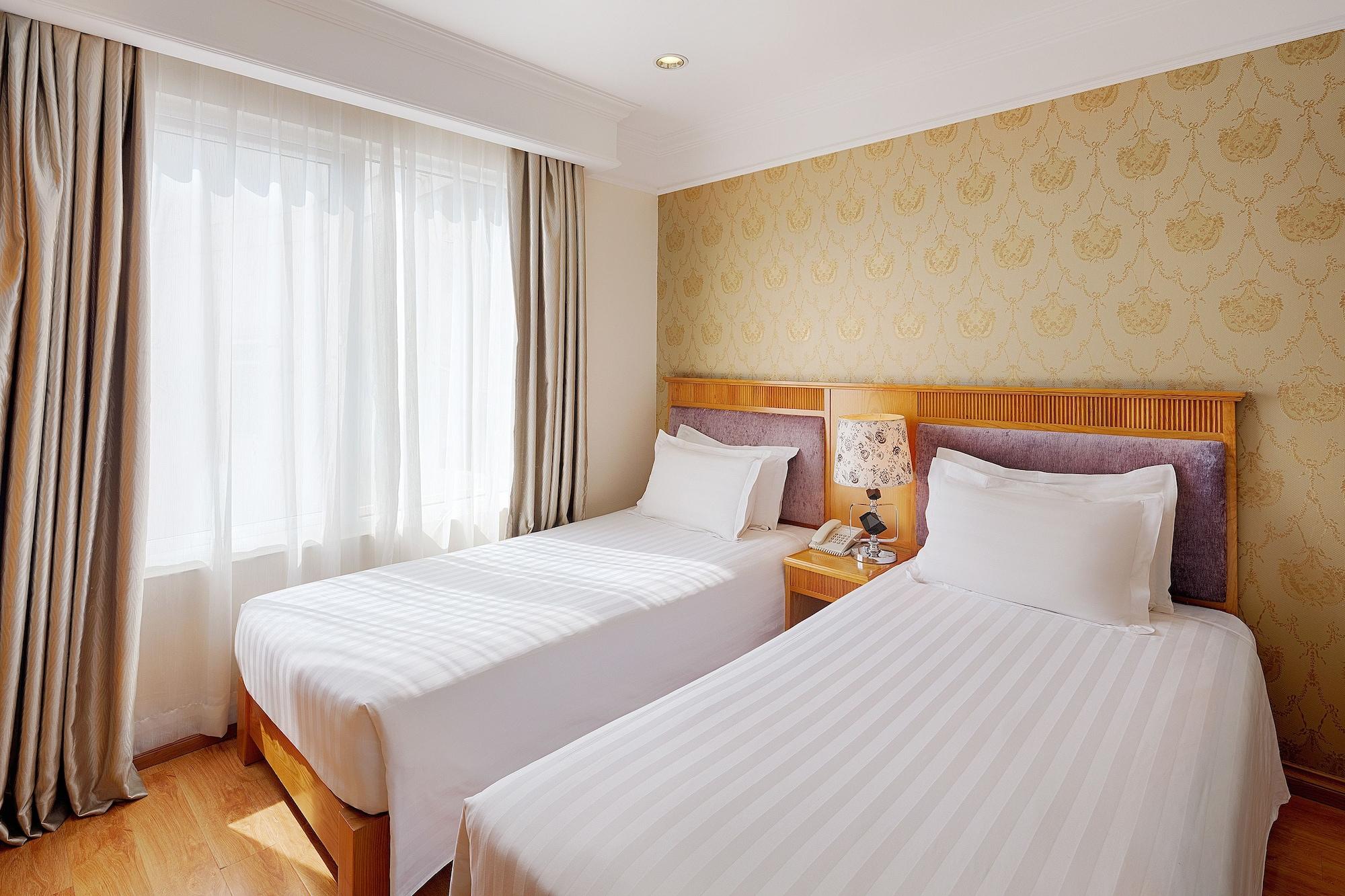 Silverland Bến Thành 4*