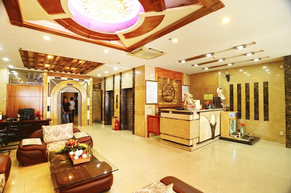 Boss Palace Khách sạn