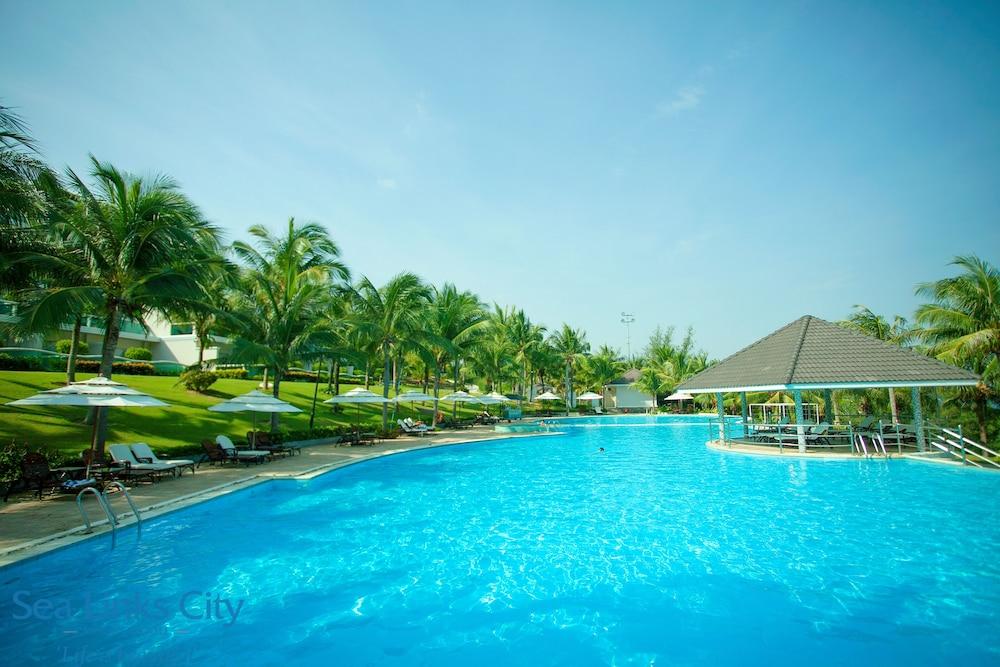 Villa Sea Links *
