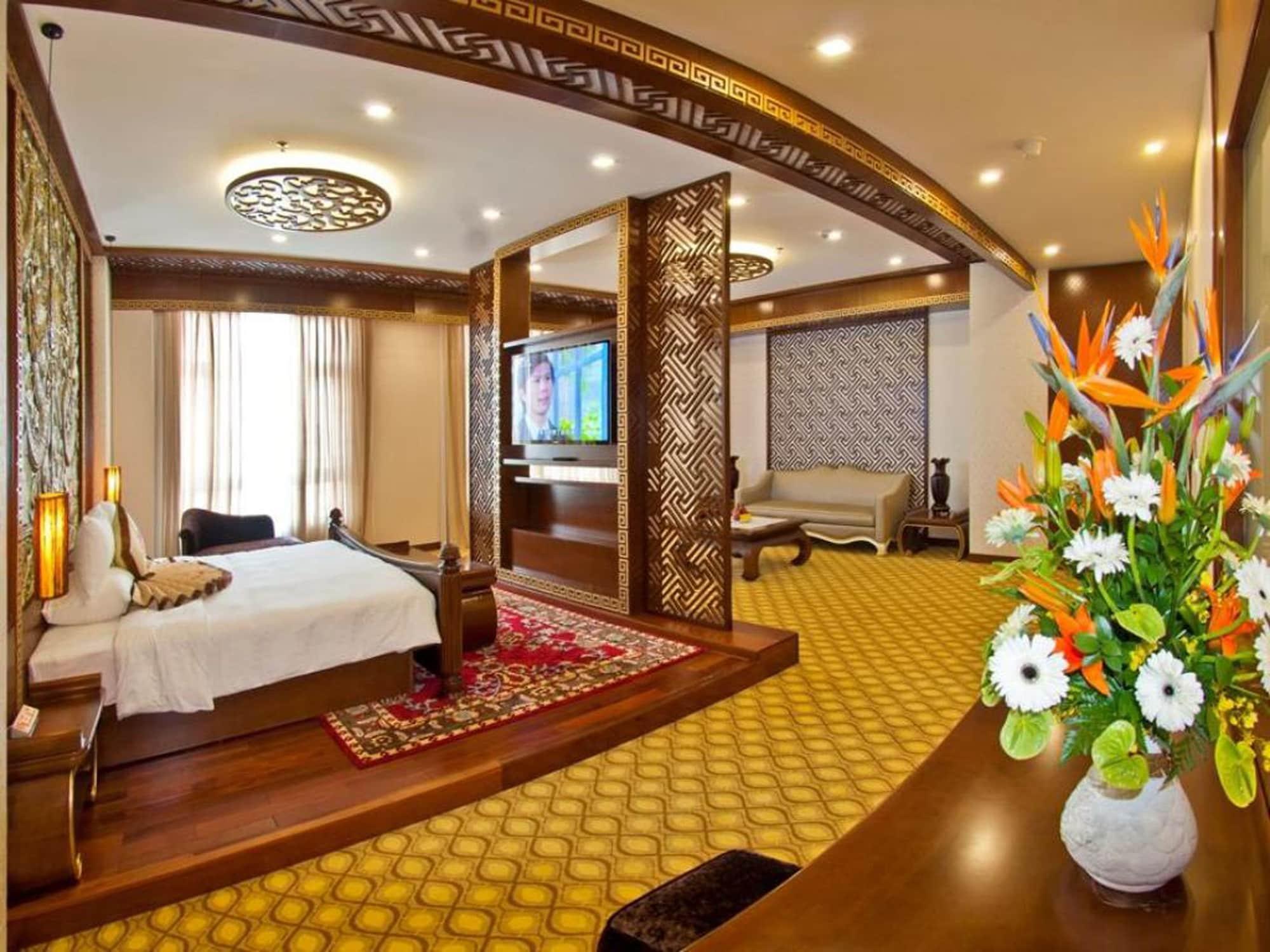 Khách sạn Tan Son Nhat Saigon 5*