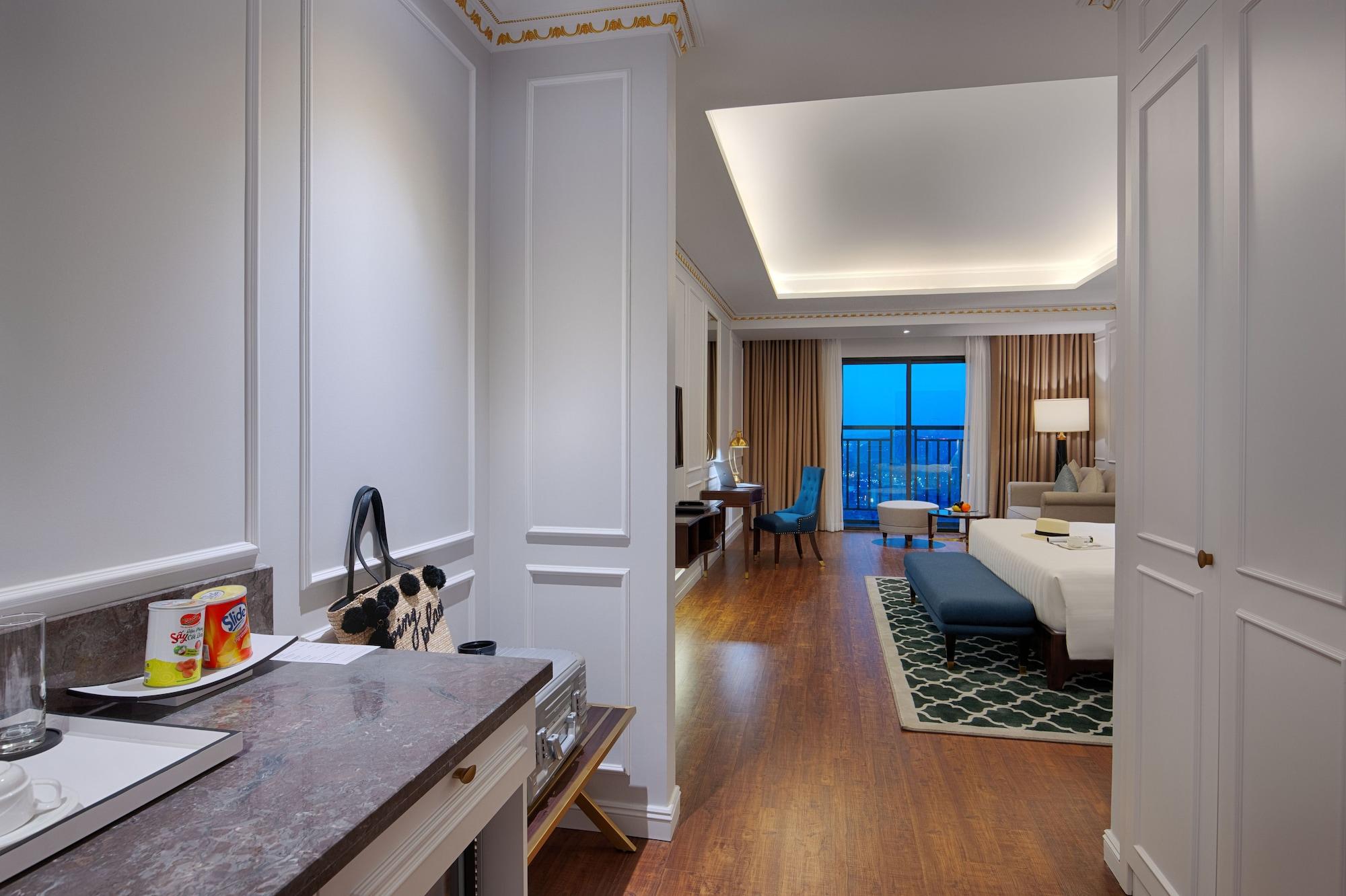 Flc Halong Bay Golf Club & Luxury