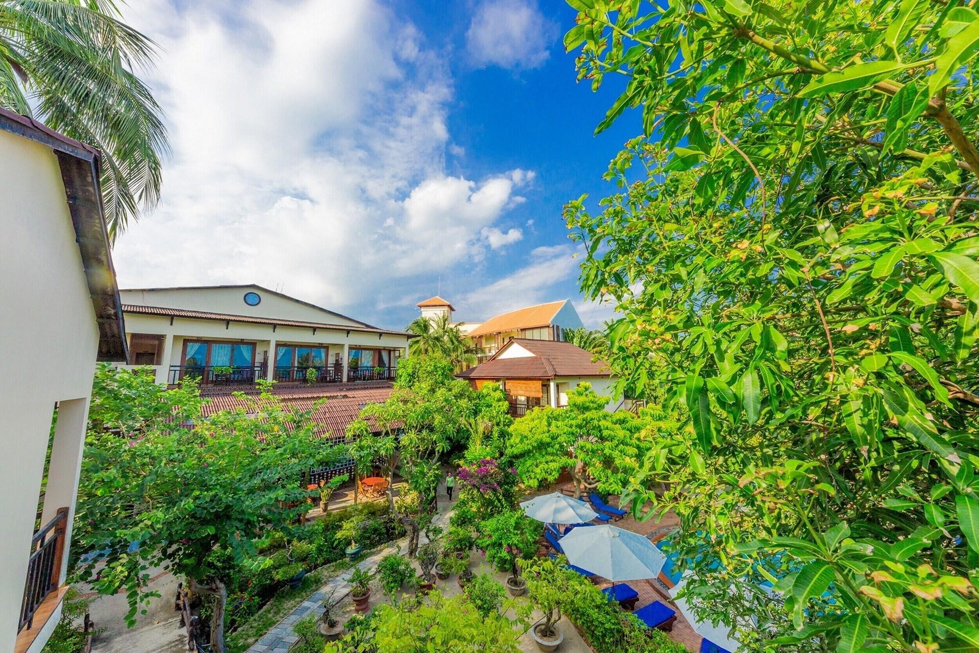 Bao Quynh Resort 3*