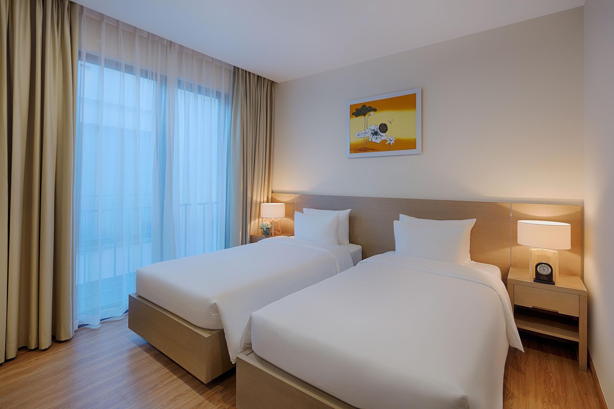 Resort Royal Lotus & 4*