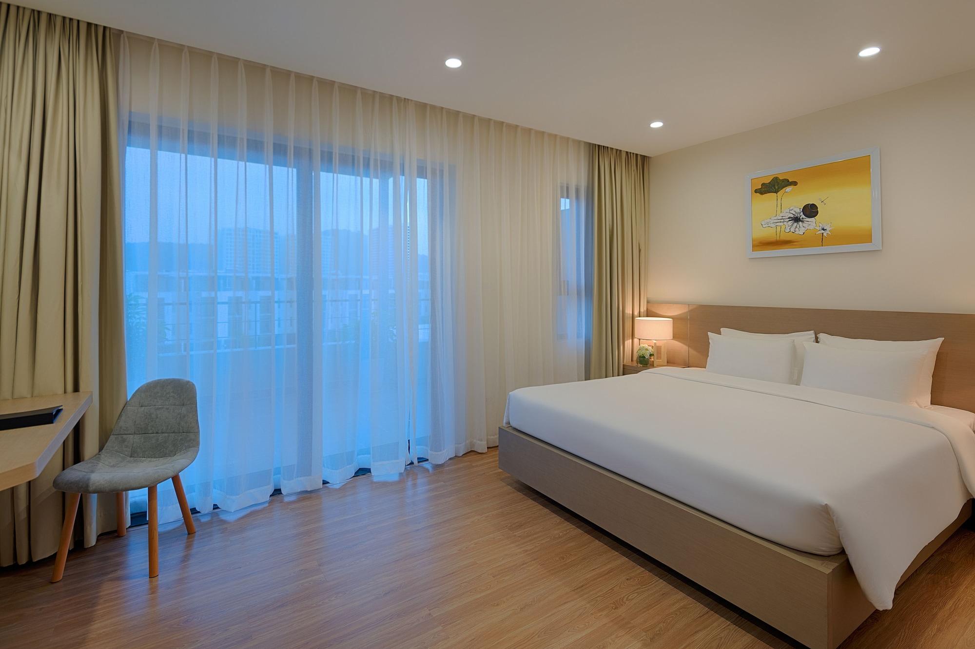 Resort Royal Lotus &