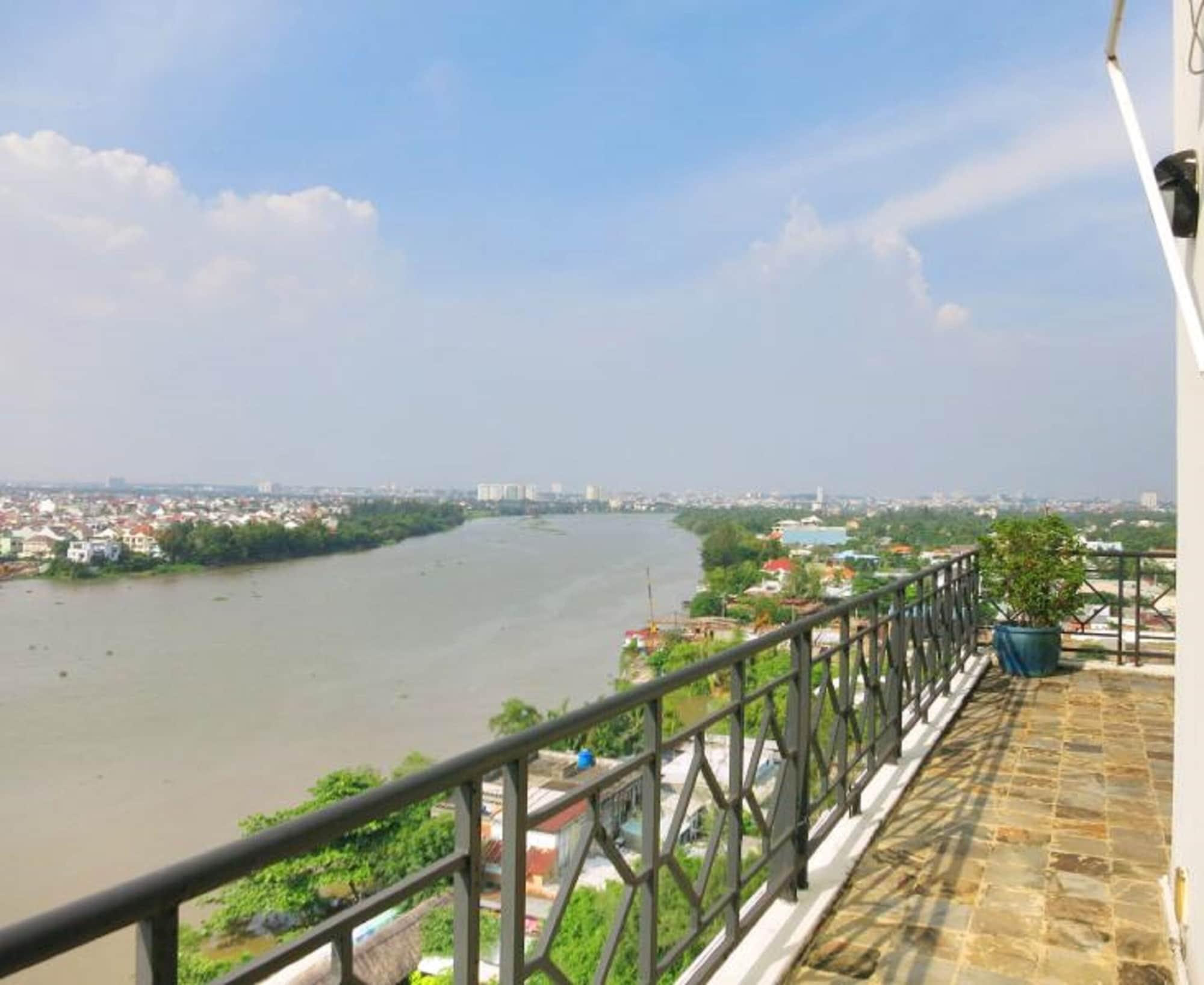 Sài Gòn Domaine Luxury Residences Khách sạn hẻo lánh