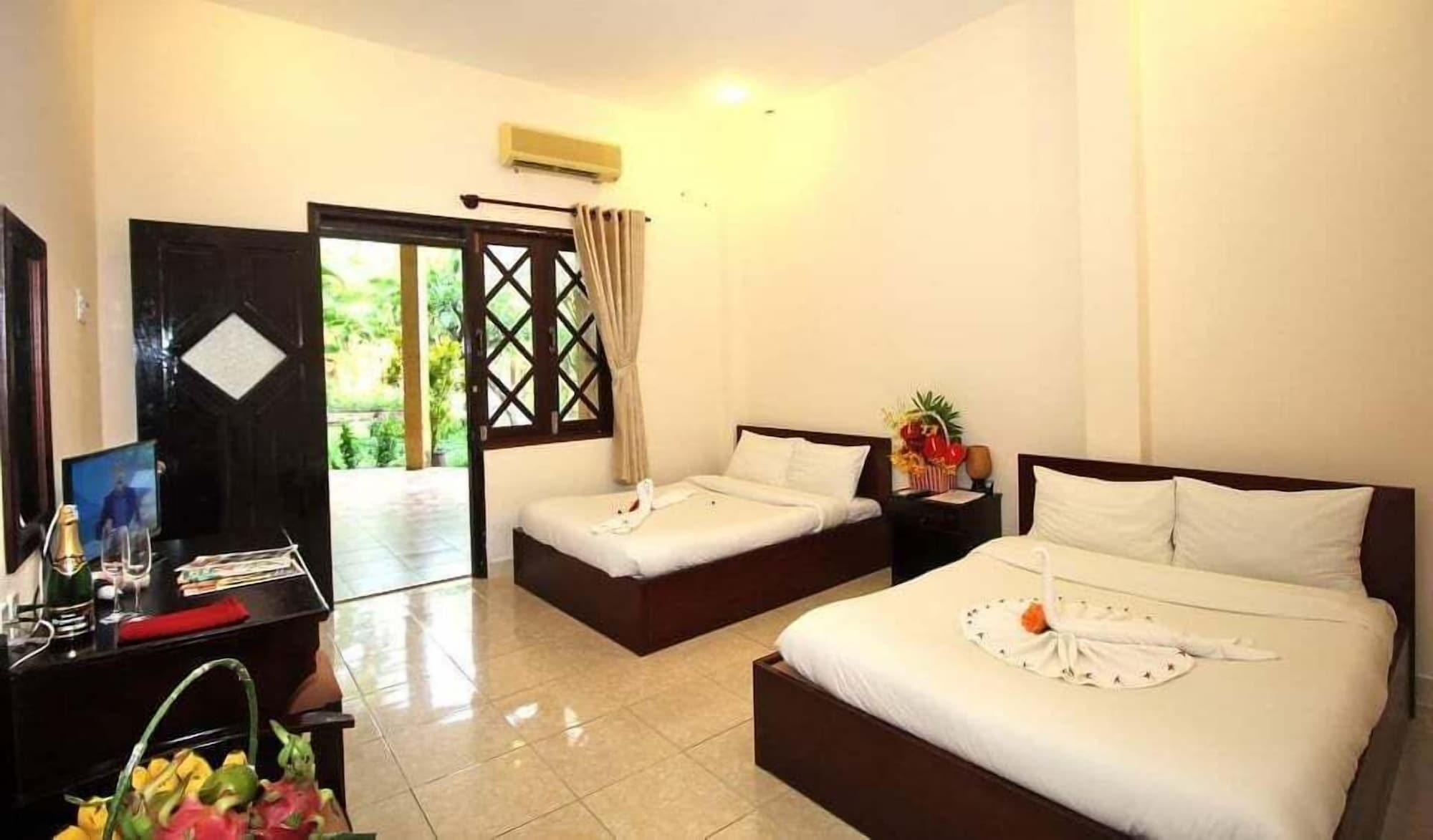 Nang Hon Rom Hotel