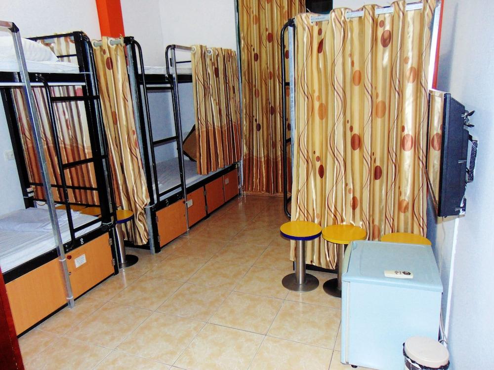 Hotel Alex