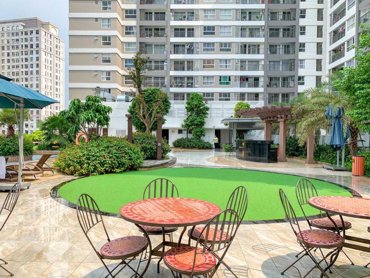 Apartment Can Ho Orchard Parkview - Tan Son Nhat Airport Homestay