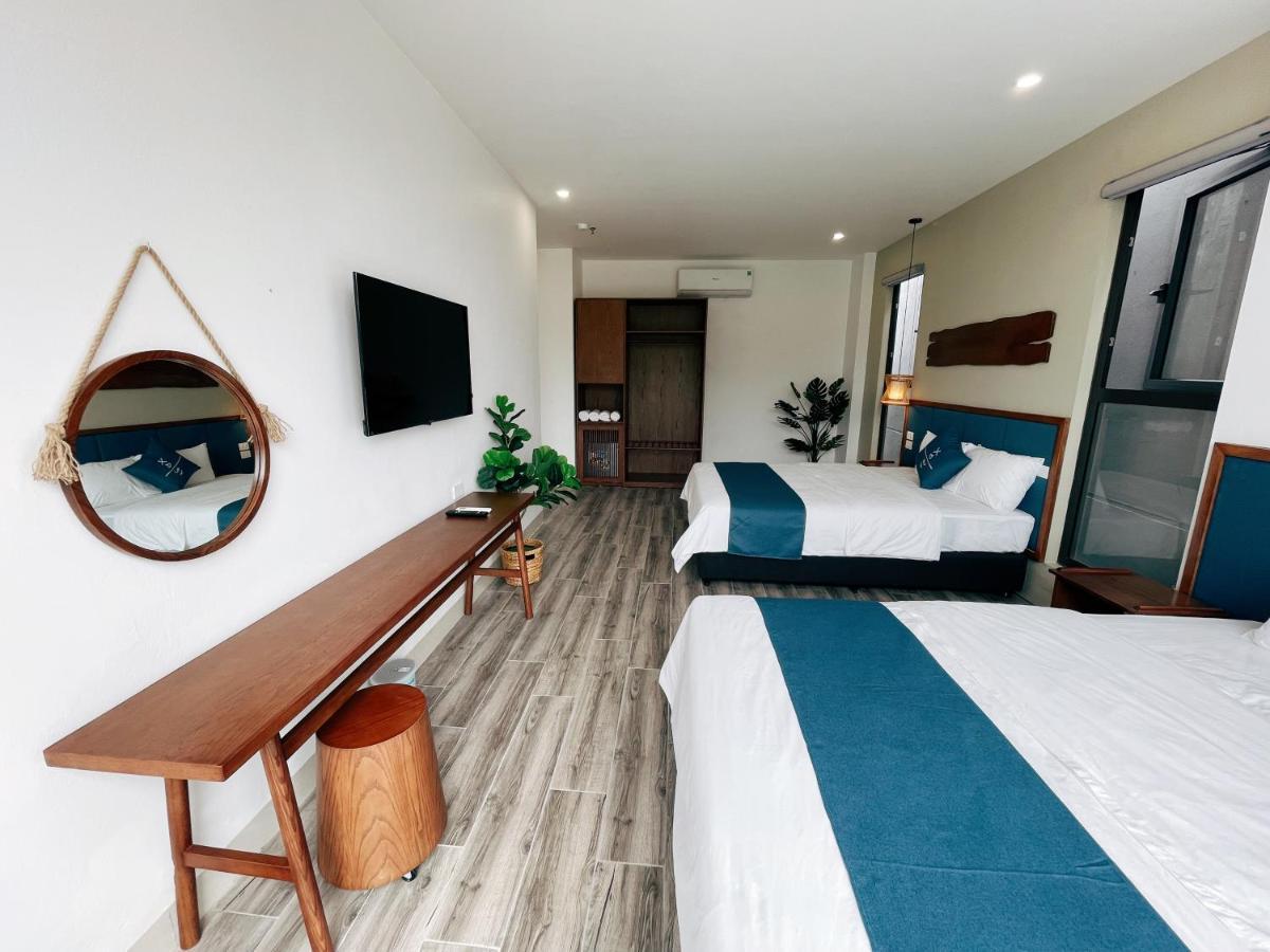 The Light Hotel 3*