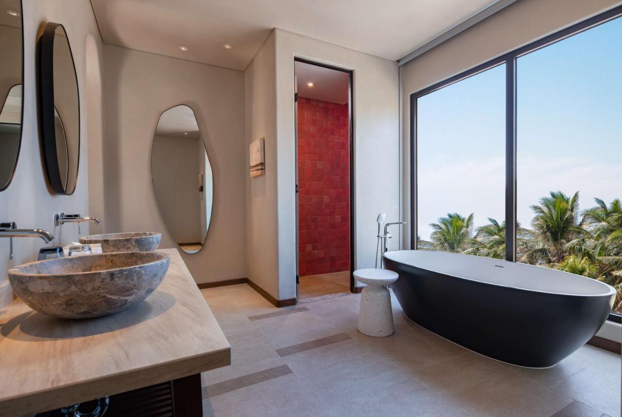Radisson Khách sạn