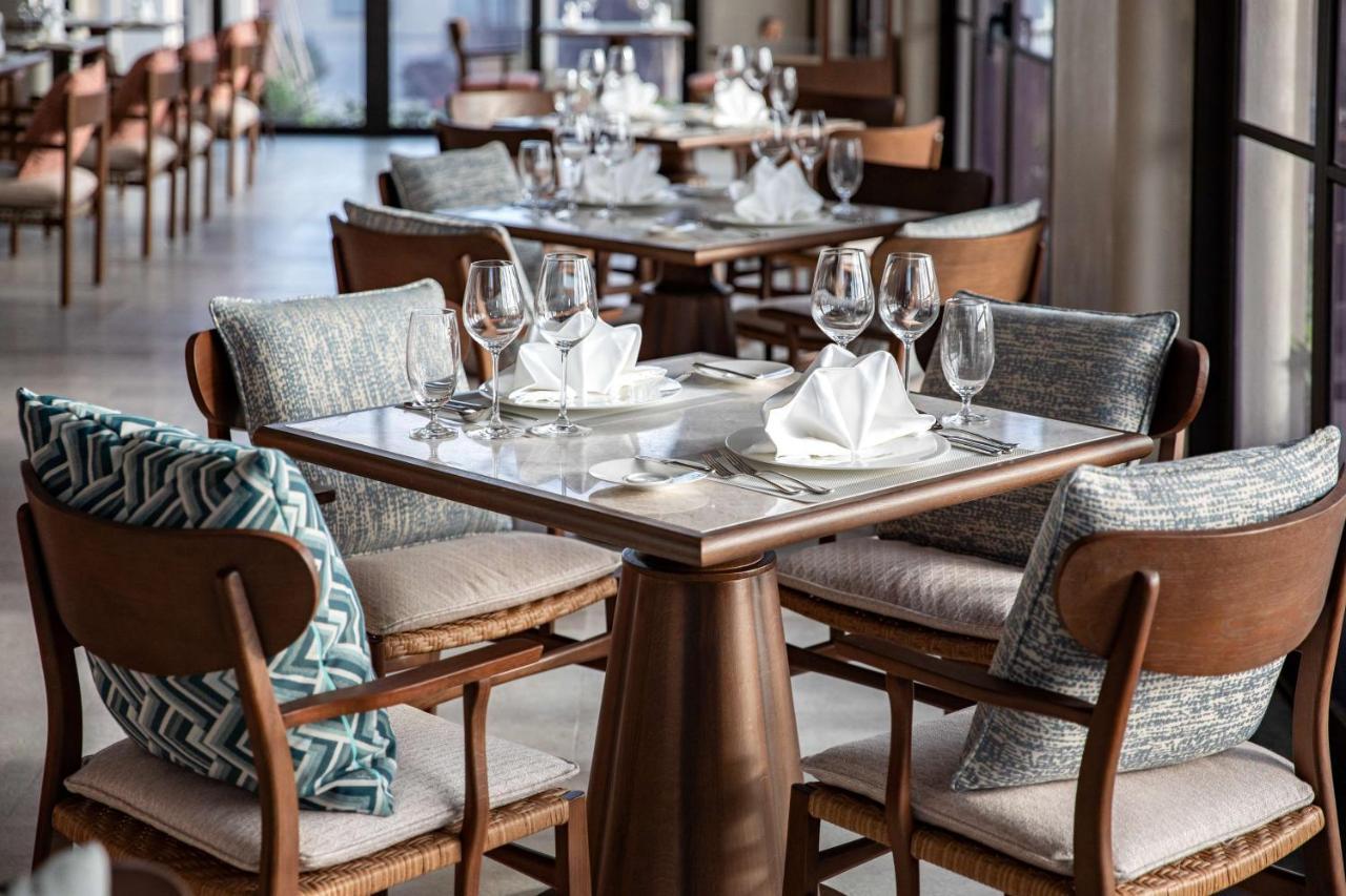 Radisson Khách sạn