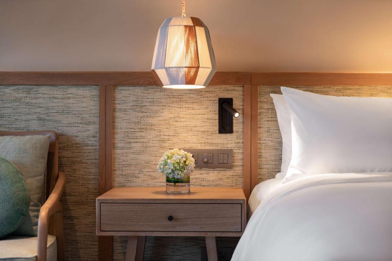 Radisson Khách sạn