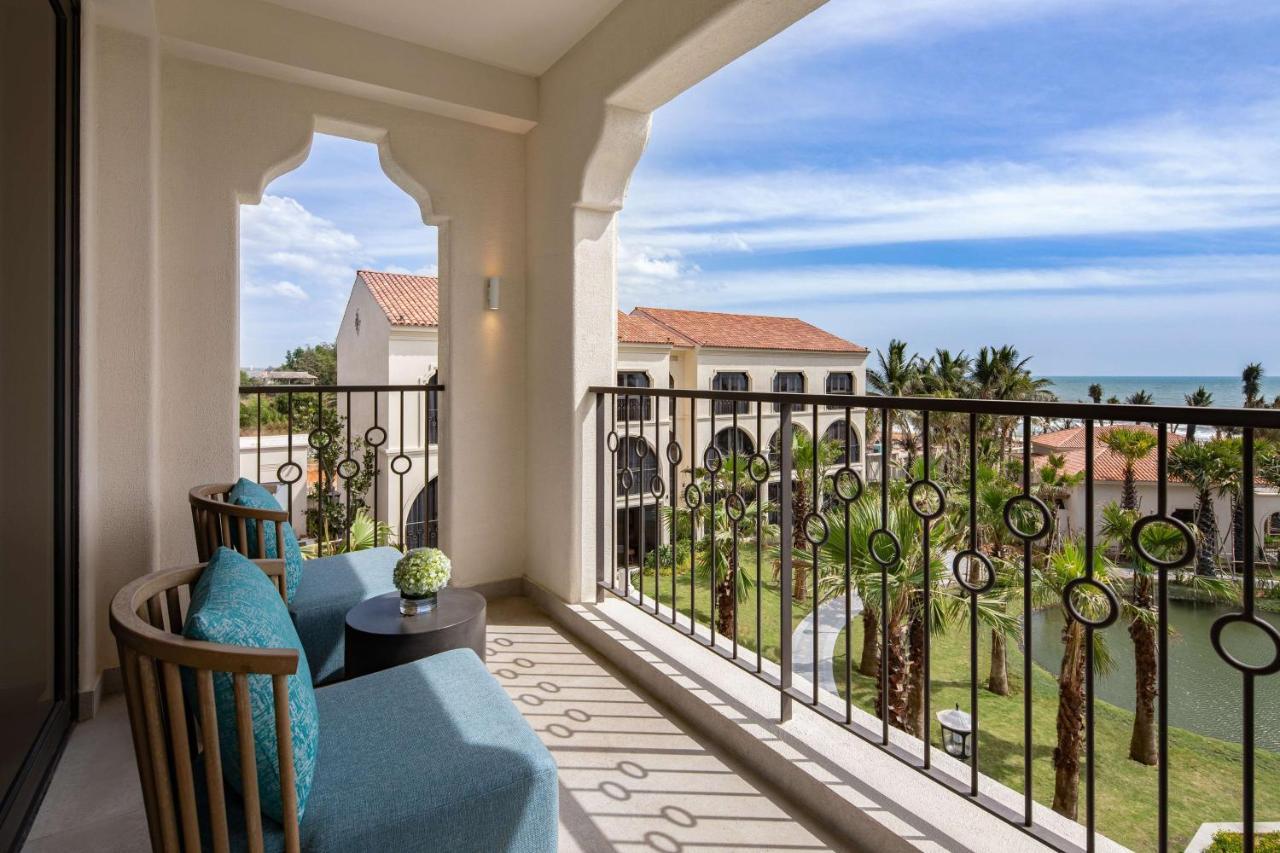 Khách sạn Radisson