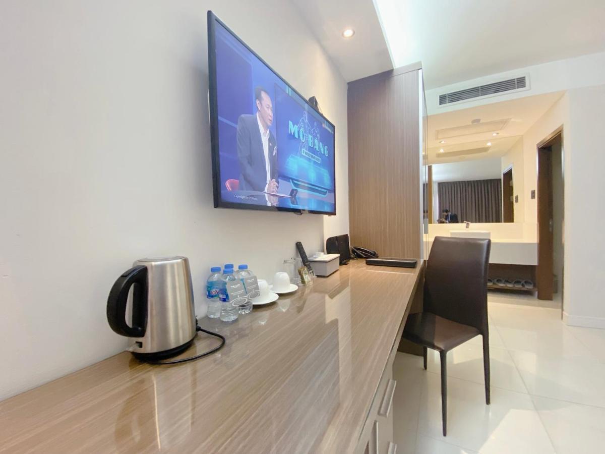 The Luxe Hotel