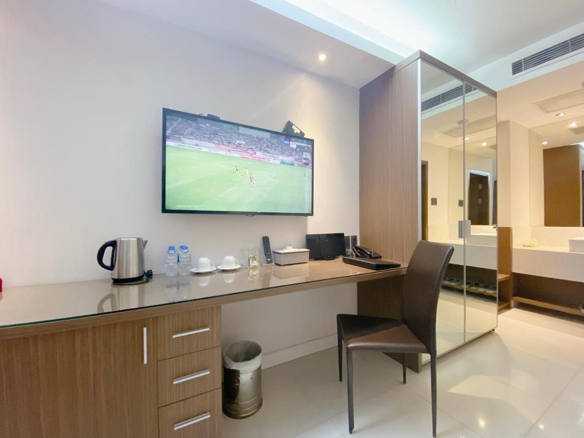 The Luxe 3*