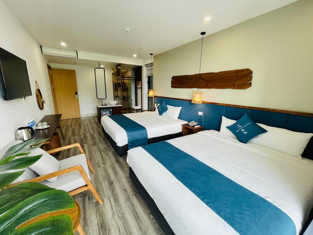 The Light Hotel 3*