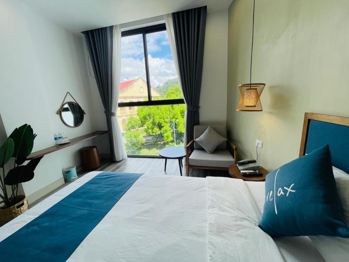 Hotel The Light 3*